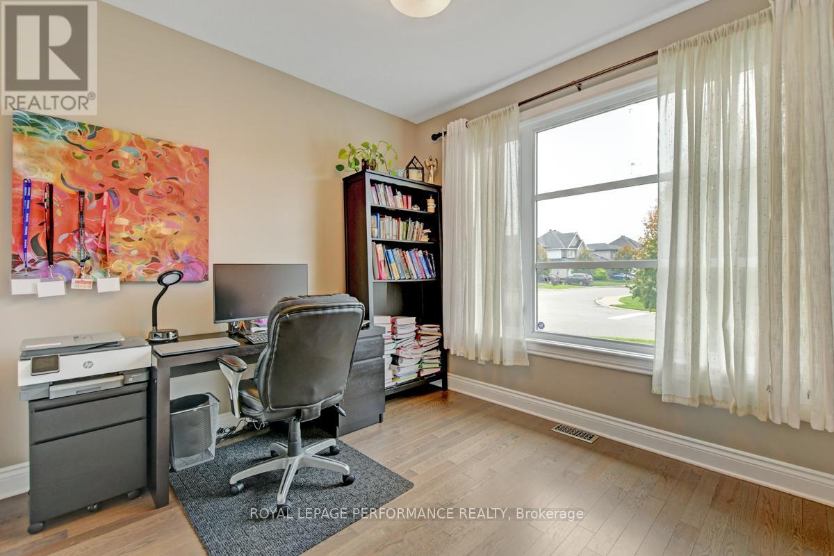 485 Bruges Street, Russell, Ontario  K0A 1W0 - Photo 4 - X12435807
