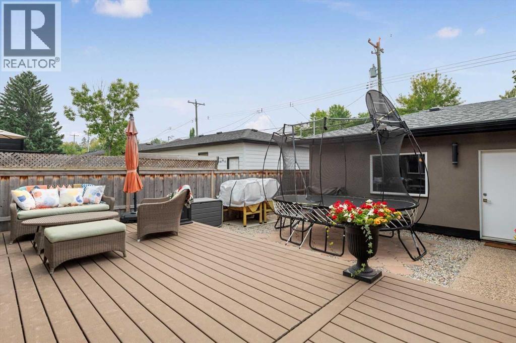 3011 27 Street Sw, Calgary, Alberta  T3E 2G6 - Photo 45 - A2252931