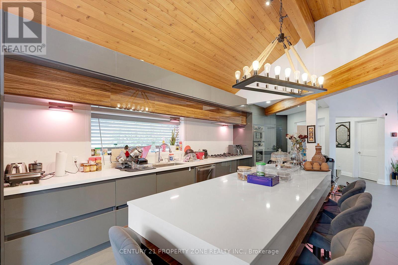 5814 Tenth Line, Erin, Ontario  N0B 1T0 - Photo 12 - X12415117