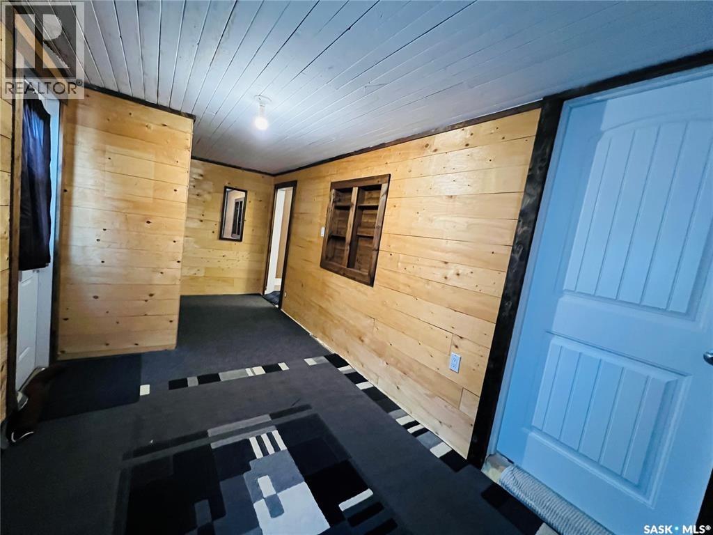 82 3rd Avenue E, Central Butte, Saskatchewan  S0H 0T0 - Photo 12 - SK019703