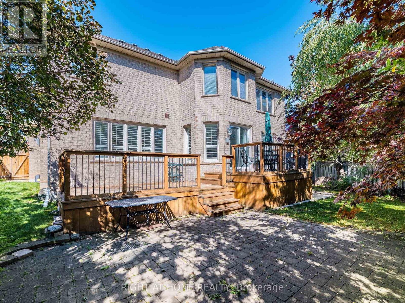 2204 Carpenters Circle, Oakville, Ontario  L6M 3C7 - Photo 41 - W12435804