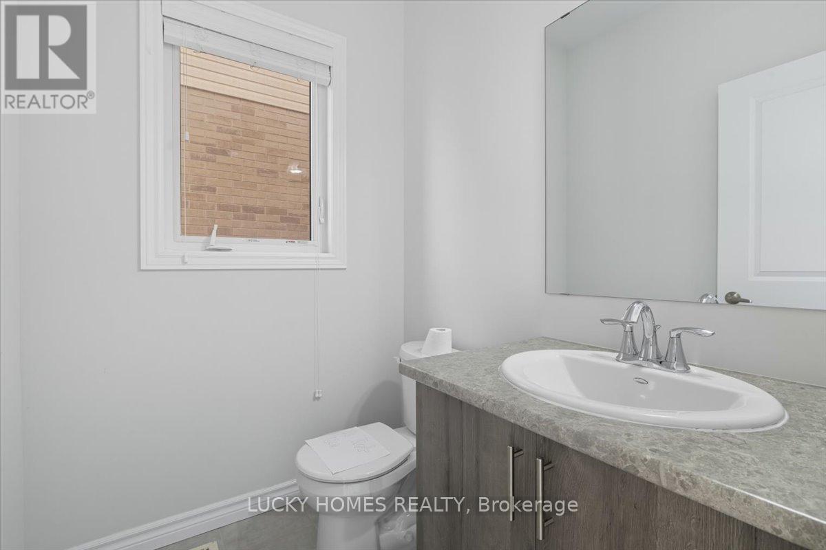 643 Lemay Grove, Peterborough, Ontario  K9K 0G9 - Photo 3 - X12435798