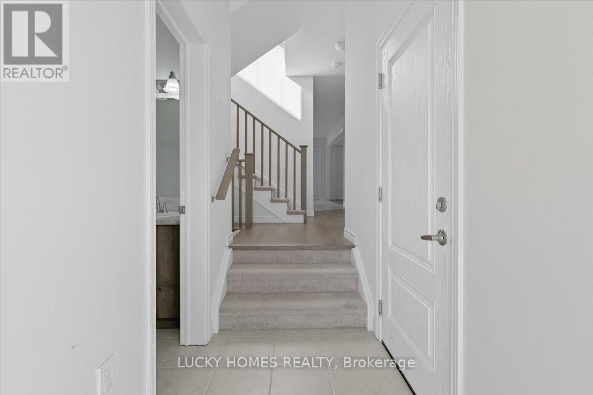643 Lemay Grove, Peterborough, Ontario  K9K 0G9 - Photo 4 - X12435798
