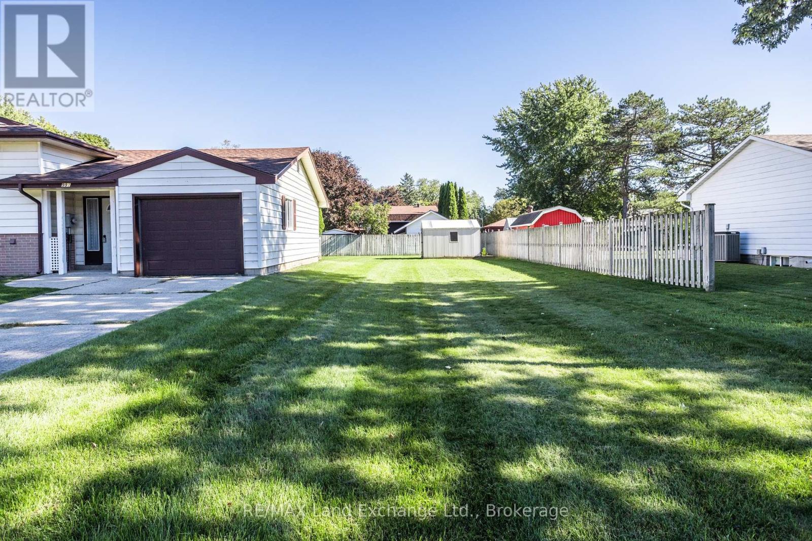 991 Bricker Street N, Saugeen Shores, Ontario  N0H 2C3 - Photo 3 - X12435821