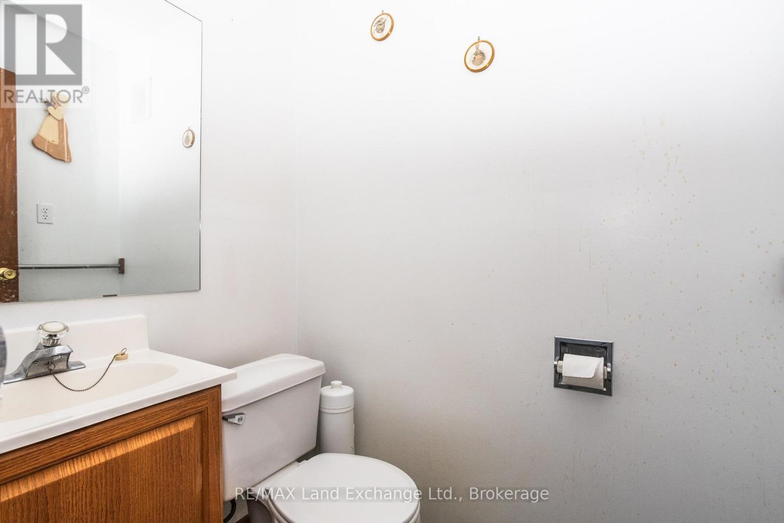 991 Bricker Street N, Saugeen Shores, Ontario  N0H 2C3 - Photo 32 - X12435821