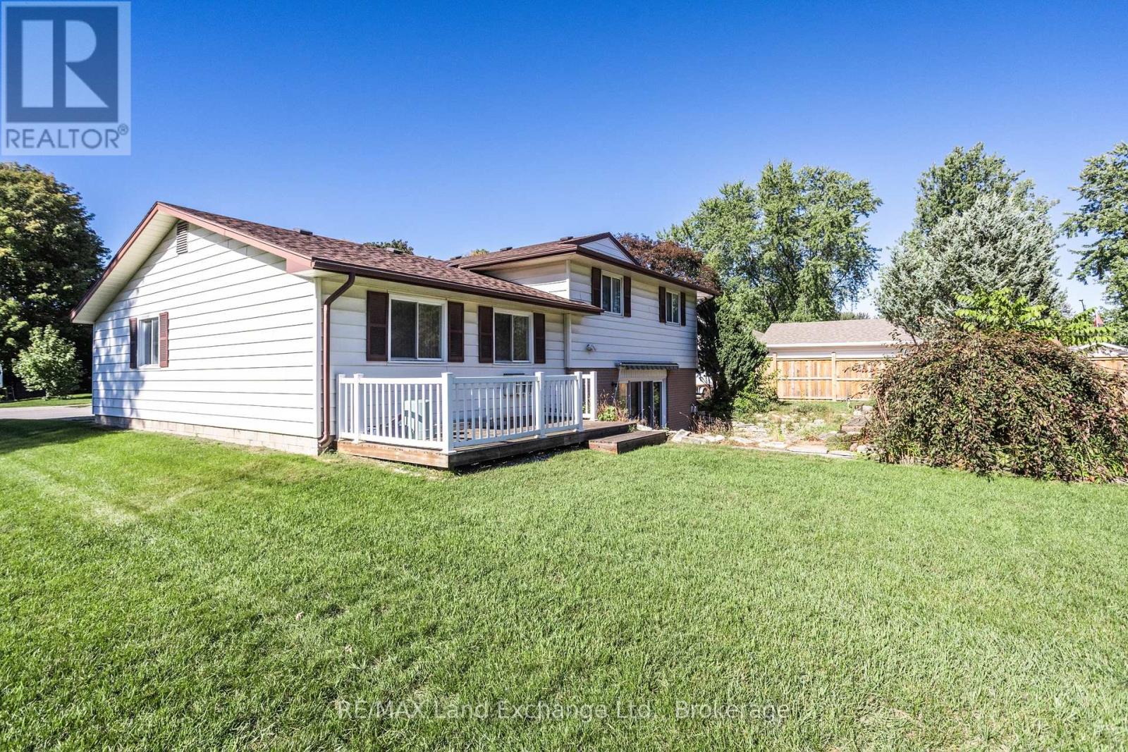 991 Bricker Street N, Saugeen Shores, Ontario  N0H 2C3 - Photo 36 - X12435821