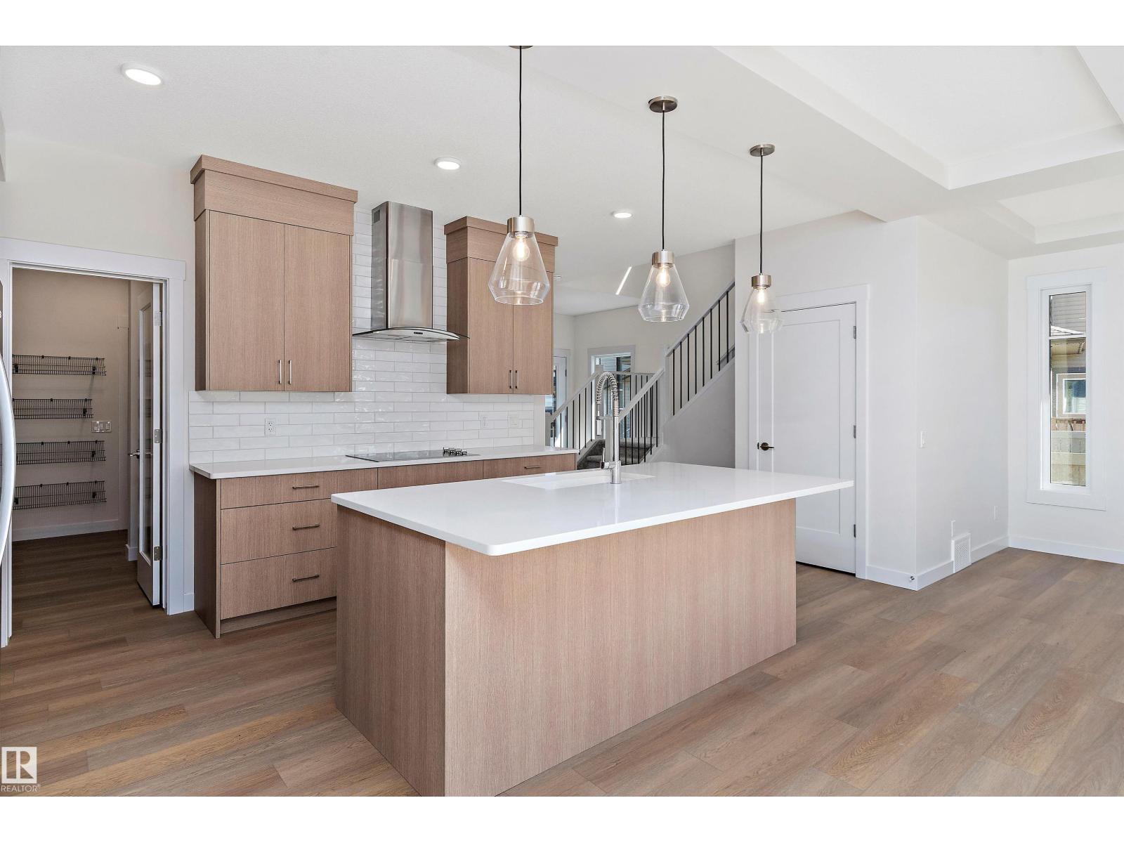 7181 177a Ave Nw, Edmonton, Alberta  T5Z 0T8 - Photo 12 - E4459399