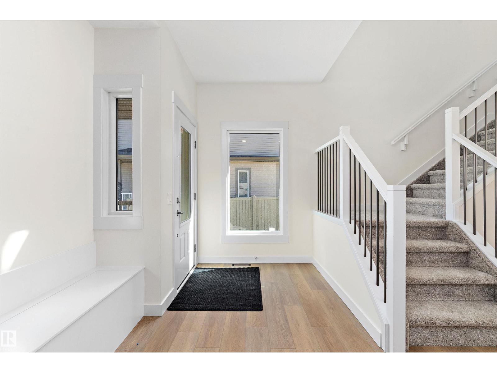 7181 177a Ave Nw, Edmonton, Alberta  T5Z 0T8 - Photo 4 - E4459399