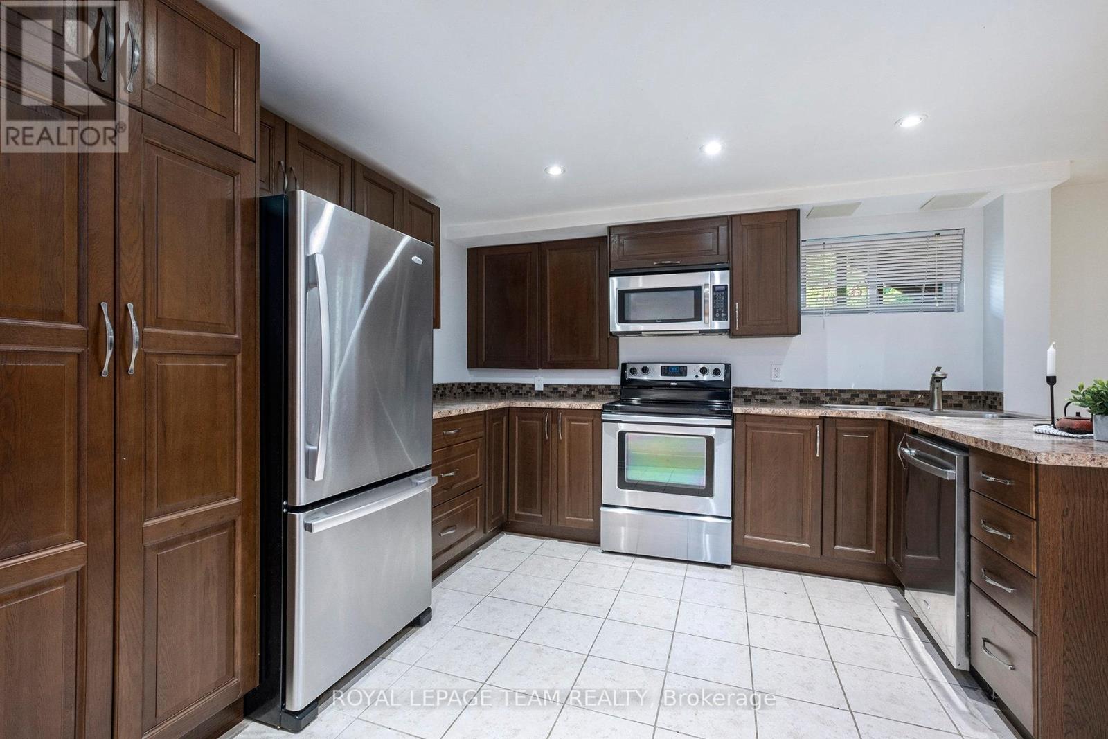 13 Pritchard Drive, Ottawa, Ontario  K2G 1B2 - Photo 17 - X12435825