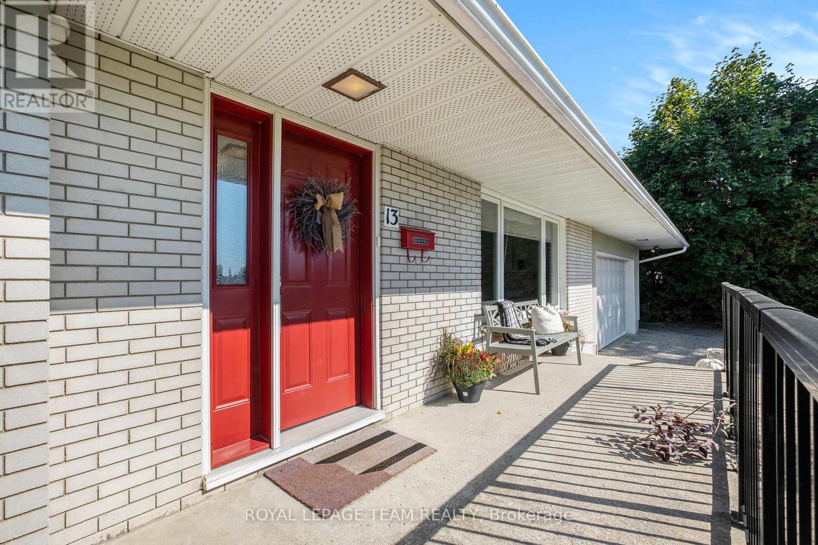 13 Pritchard Drive, Ottawa, Ontario  K2G 1B2 - Photo 2 - X12435825