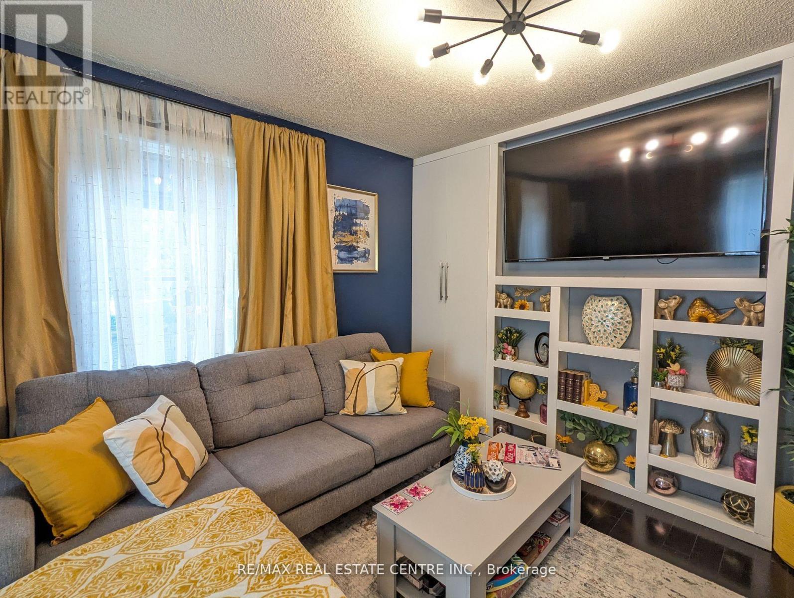 1 Brydon Crescent, Brampton, Ontario  L6X 3H5 - Photo 24 - W12433599
