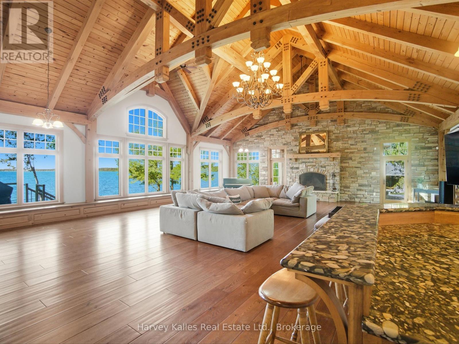 5 Leaside Street, Kawartha Lakes, Ontario  K0M 1G0 - Photo 5 - X12435151