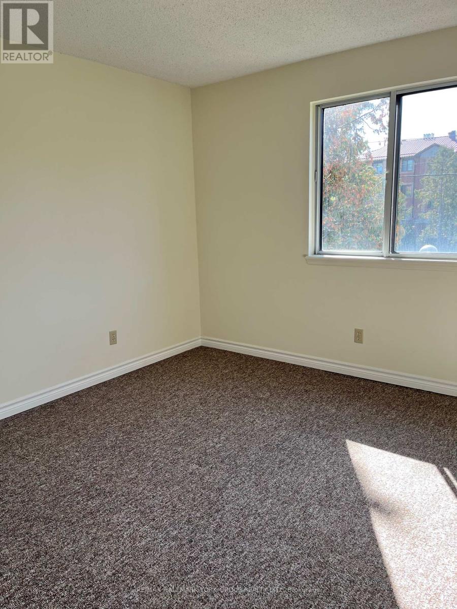 N11 - 131 Edgehill Drive, Barrie, Ontario  L4N 1L9 - Photo 8 - S12431580