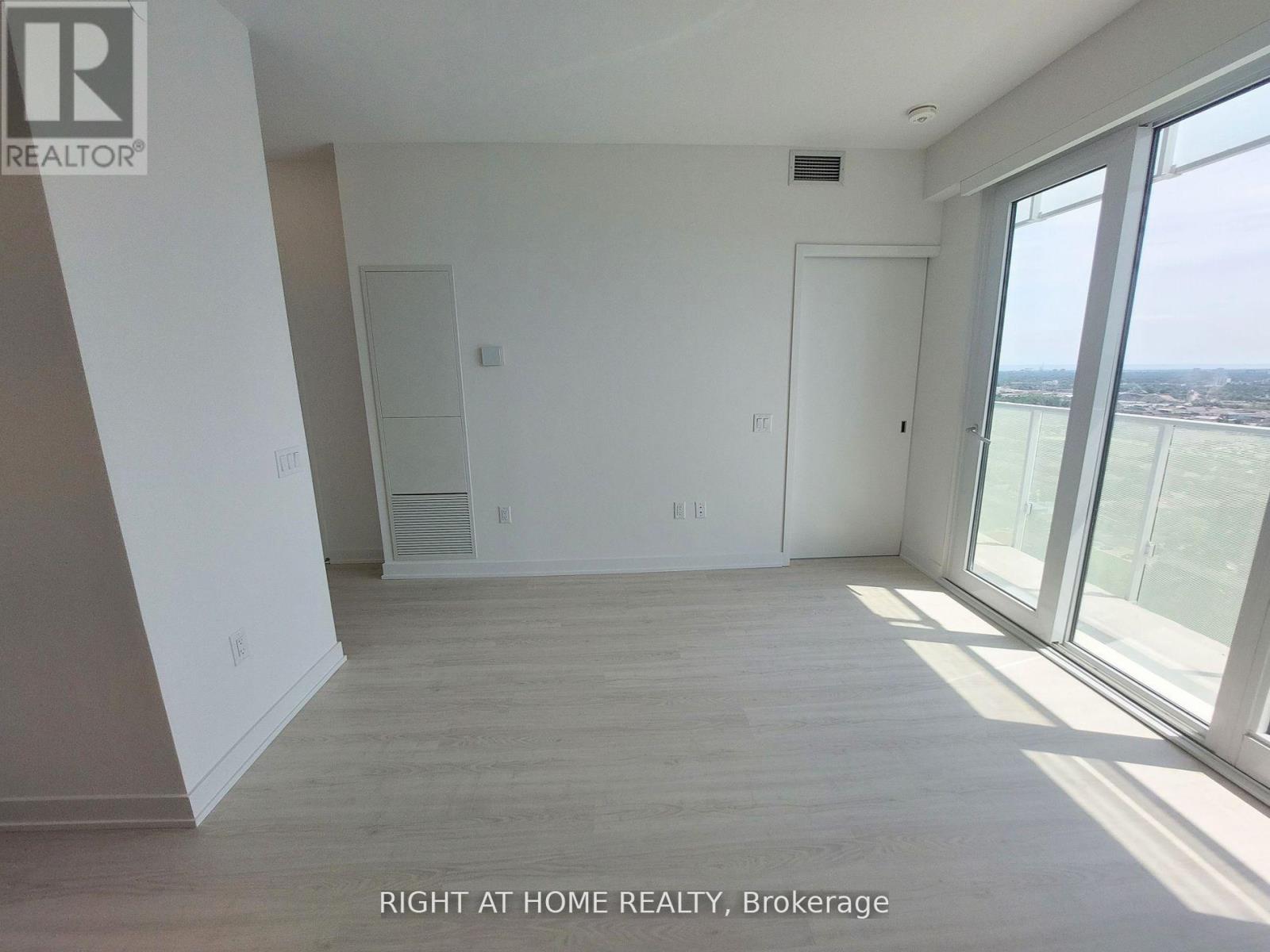 2410 - 3883 Quartz Road, Mississauga, Ontario  L5B 0M4 - Photo 12 - W12435796