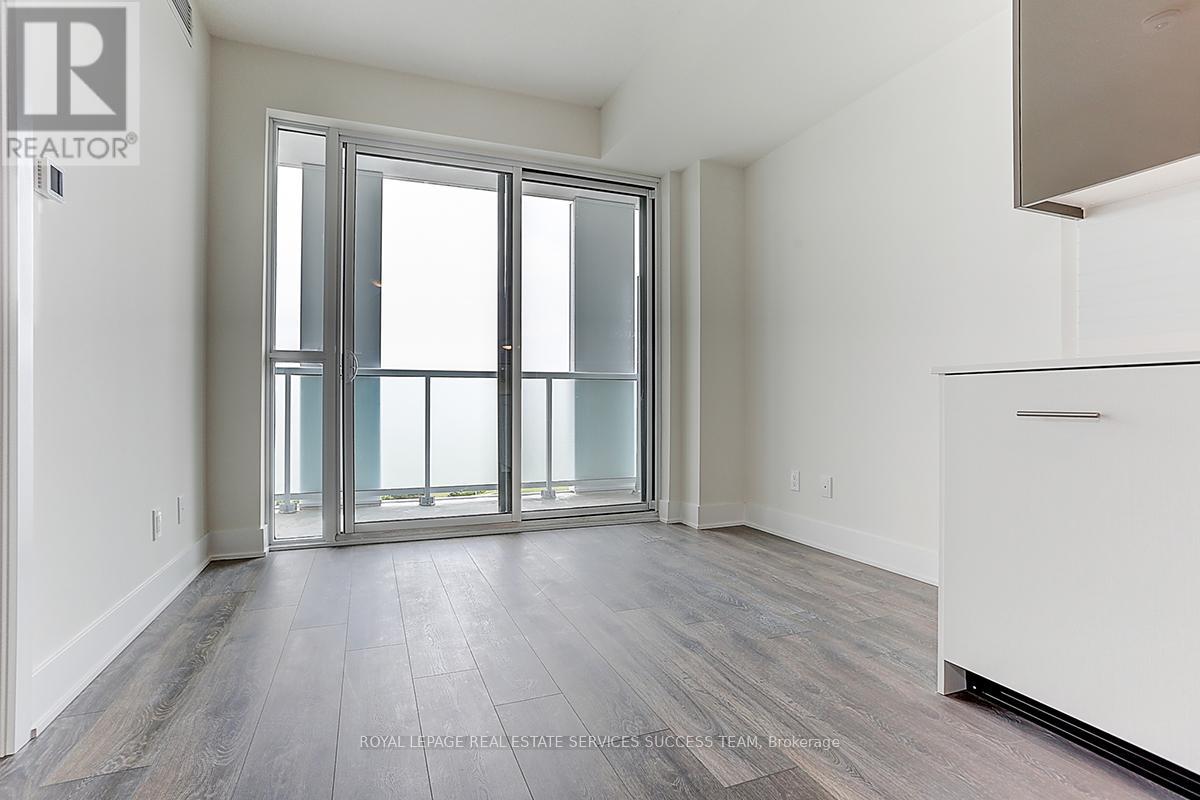 1710 - 188 Fairview Mall Drive, Toronto, Ontario  M2J 0H7 - Photo 10 - C12435819