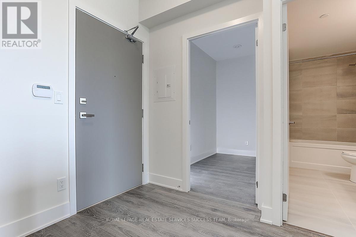 1710 - 188 Fairview Mall Drive, Toronto, Ontario  M2J 0H7 - Photo 18 - C12435819