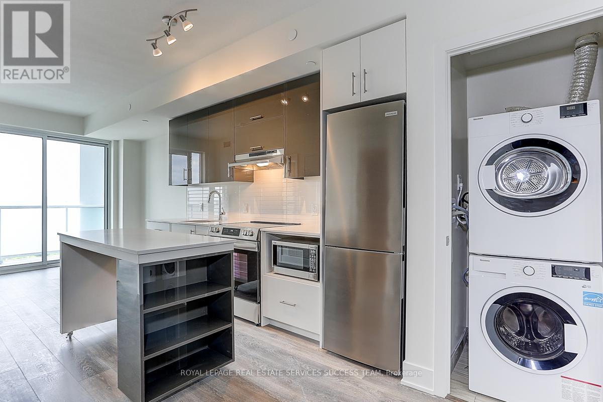 1710 - 188 Fairview Mall Drive, Toronto, Ontario  M2J 0H7 - Photo 4 - C12435819
