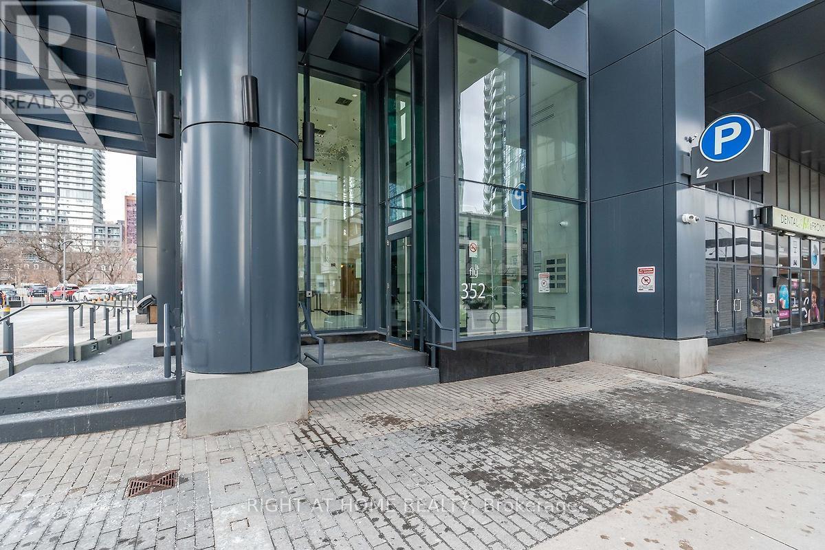 512 - 352 Front Street W, Toronto, Ontario  M5V 1B5 - Photo 3 - C12435823