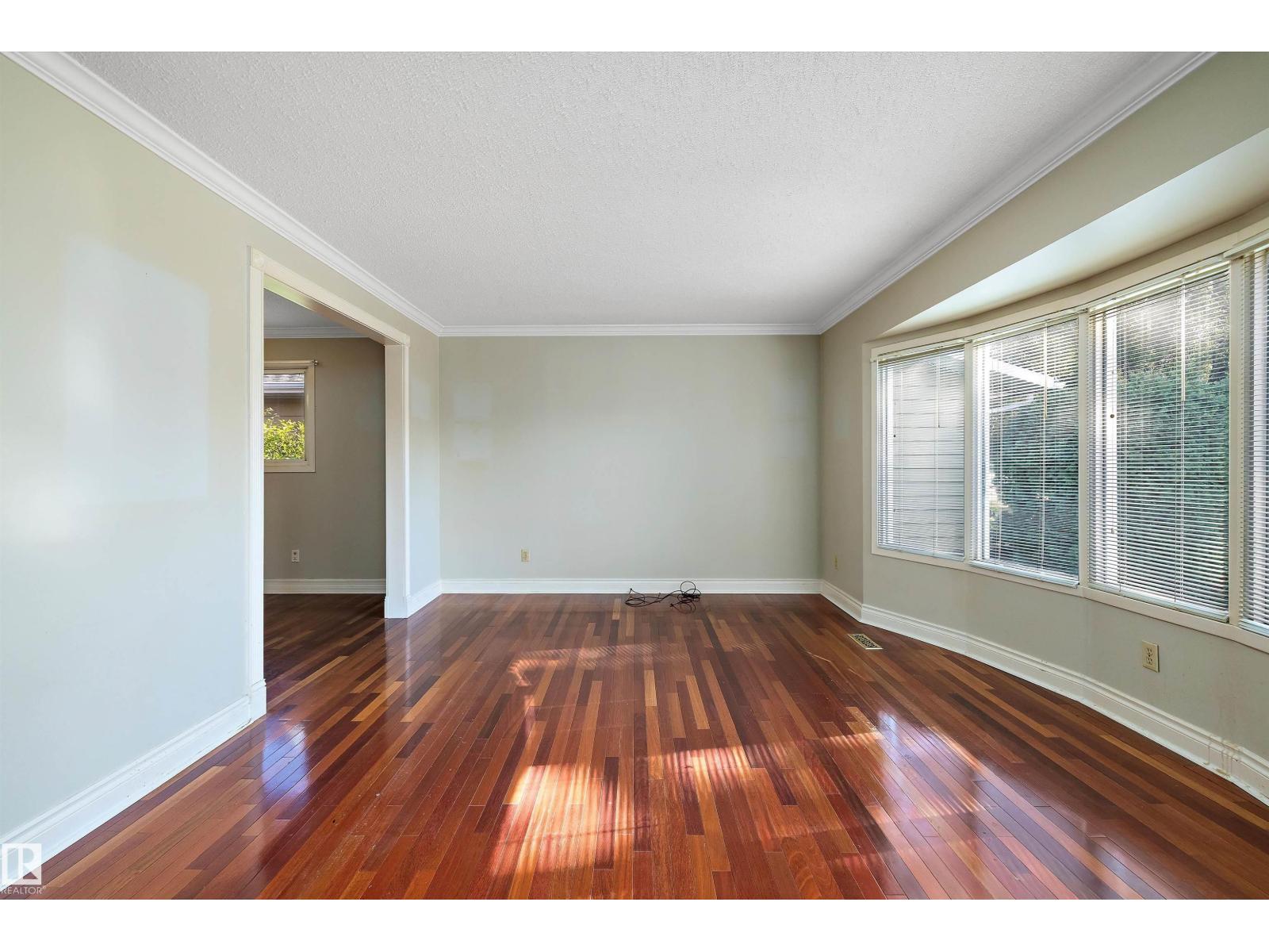 11 Main Bv, Sherwood Park, Alberta  T8A 3T2 - Photo 5 - E4460145