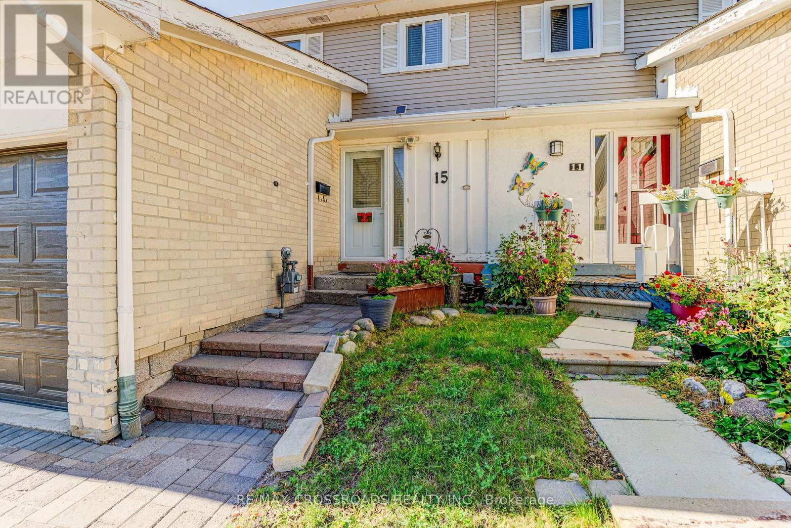 15 Lowry Square, Toronto, Ontario  M1B 1N7 - Photo 2 - E12435817