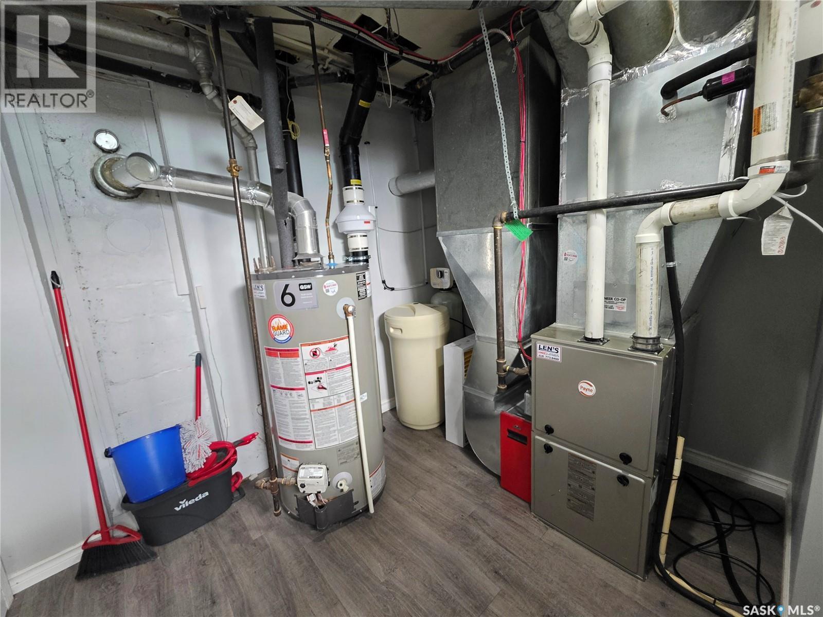 601 4th Avenue Nw, Swift Current, Saskatchewan  S9H 0V7 - Photo 19 - SK019720