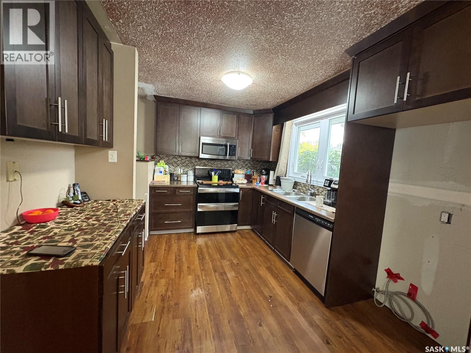 5532 2nd Avenue N, Regina, Saskatchewan  S4R 5M5 - Photo 4 - SK019551