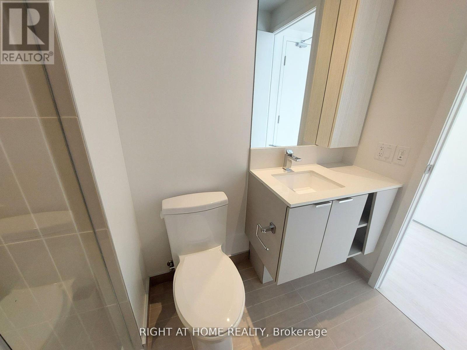 2410 - 3883 Quartz Road, Mississauga, Ontario  L5B 0M4 - Photo 8 - W12435796