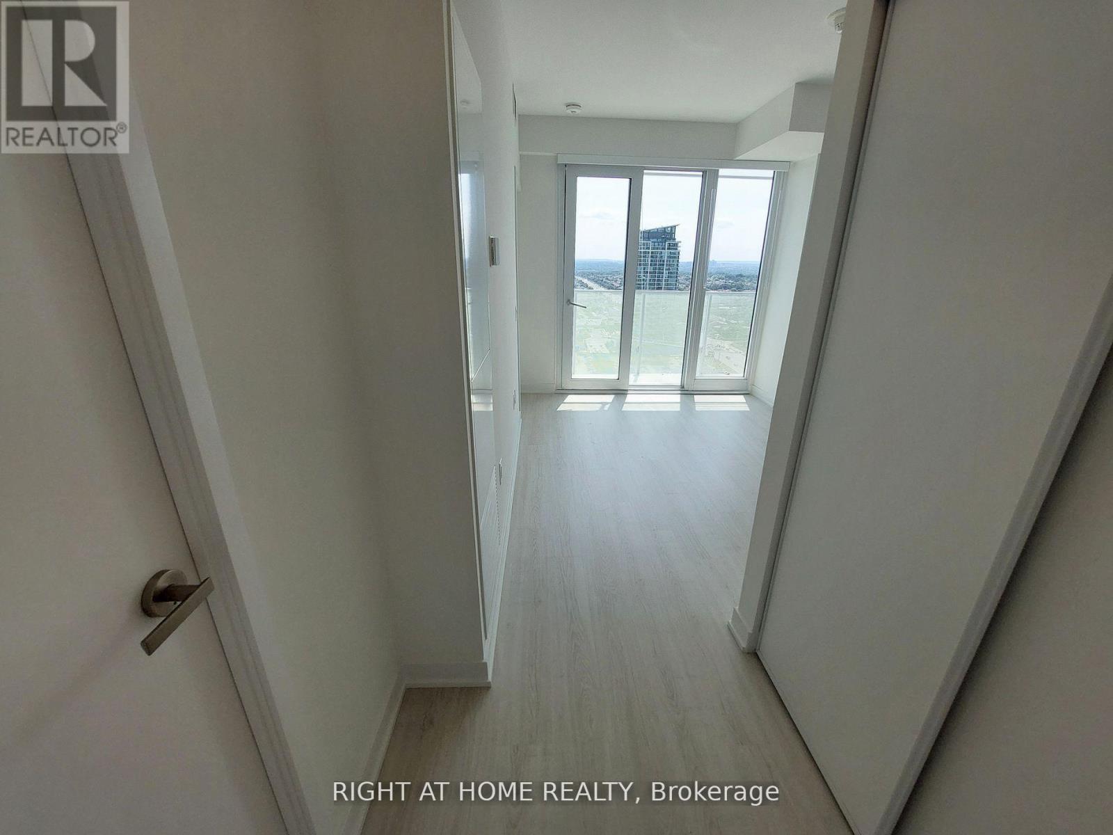2410 - 3883 Quartz Road, Mississauga, Ontario  L5B 0M4 - Photo 3 - W12435796