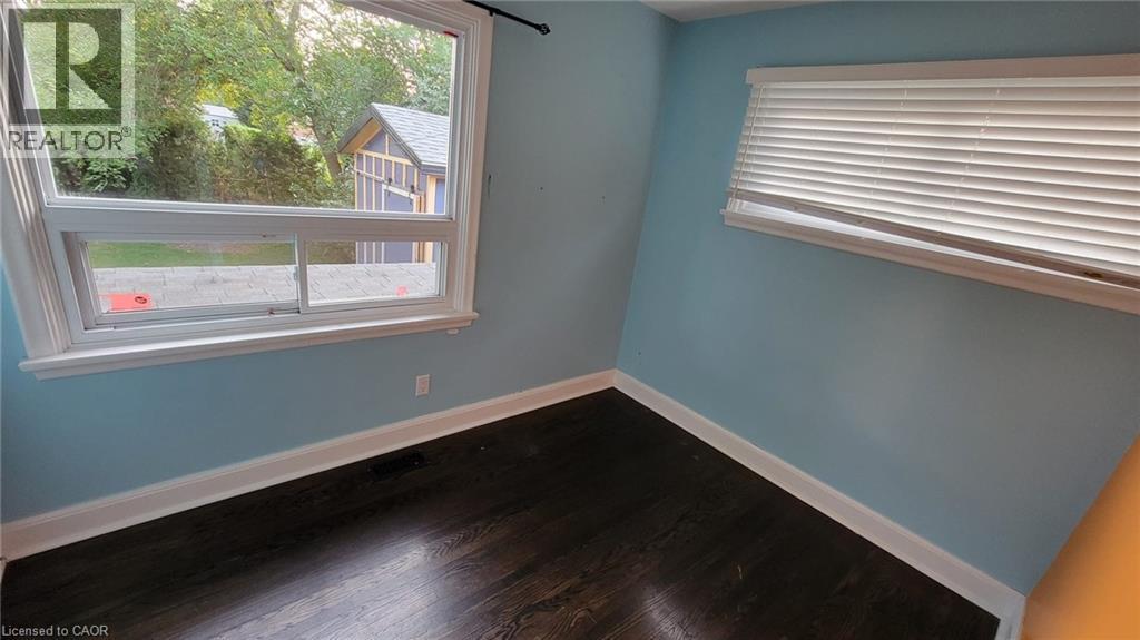 1402 Fisher Avenue, Burlington, Ontario  L7P 2L6 - Photo 7 - 40774917