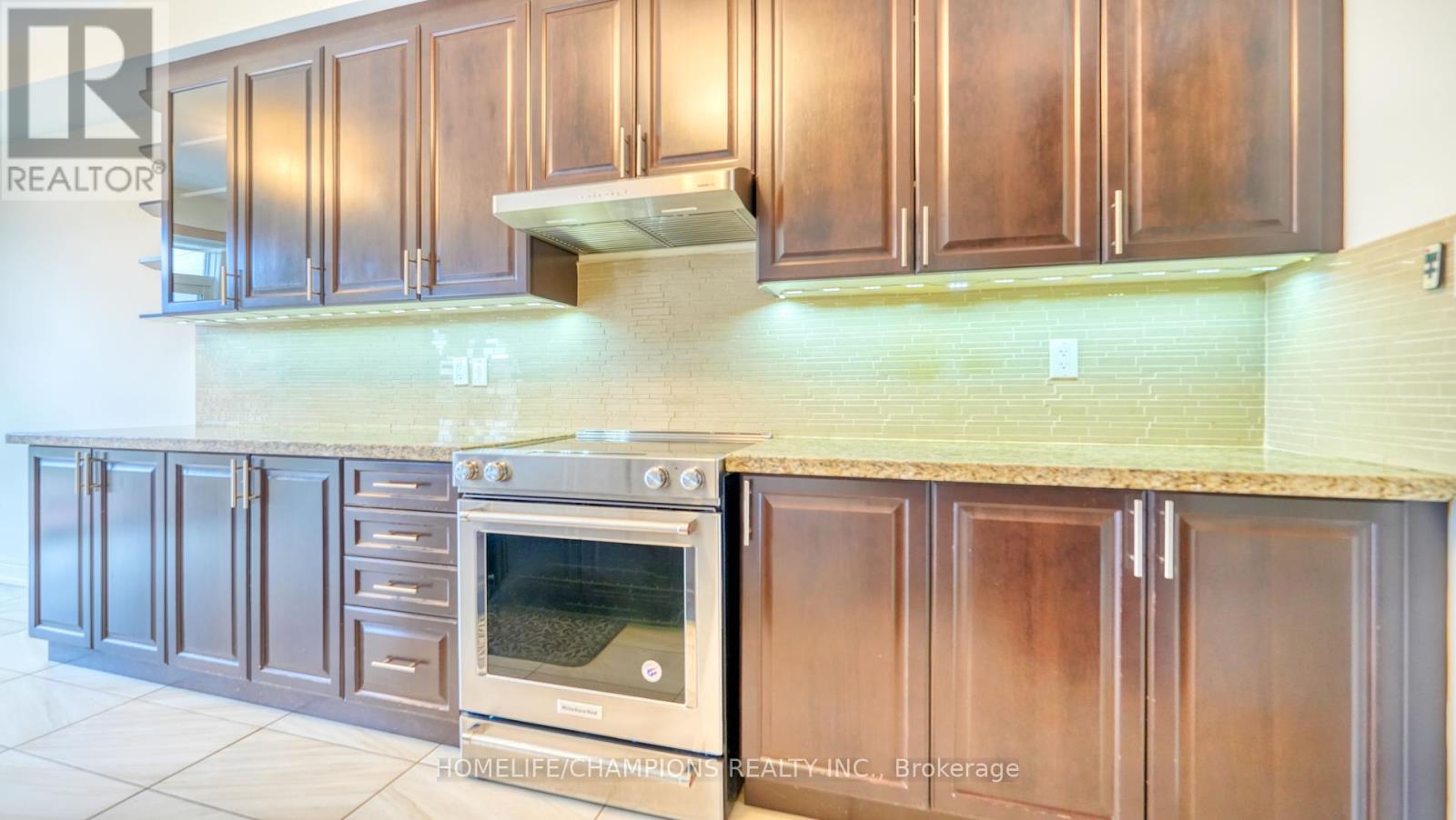 487 Briggs Court, Mississauga, Ontario  L5W 0C6 - Photo 13 - W12433515