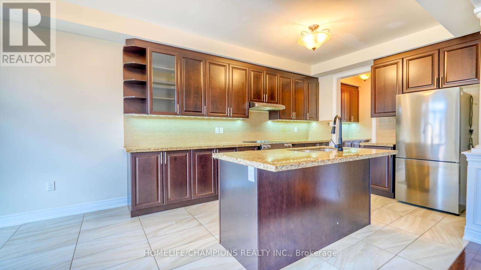 487 Briggs Court, Mississauga, Ontario  L5W 0C6 - Photo 39 - W12433515