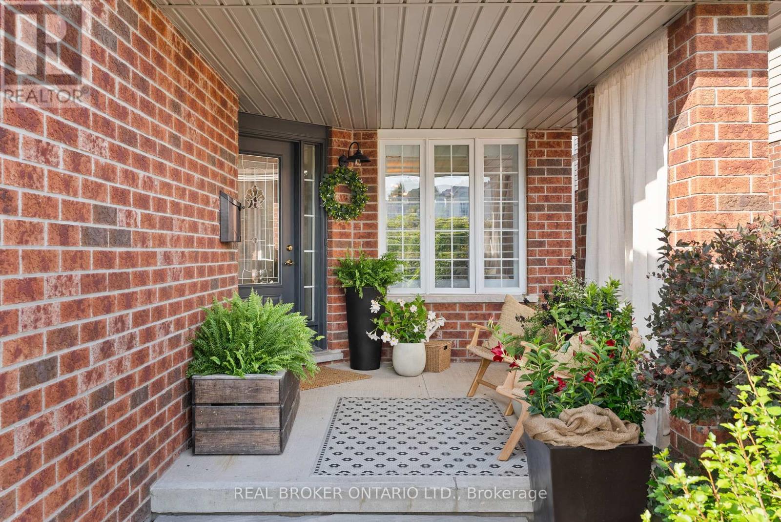 17 Coutts Court, Guelph, Ontario  N1L 1S9 - Photo 4 - X12317631