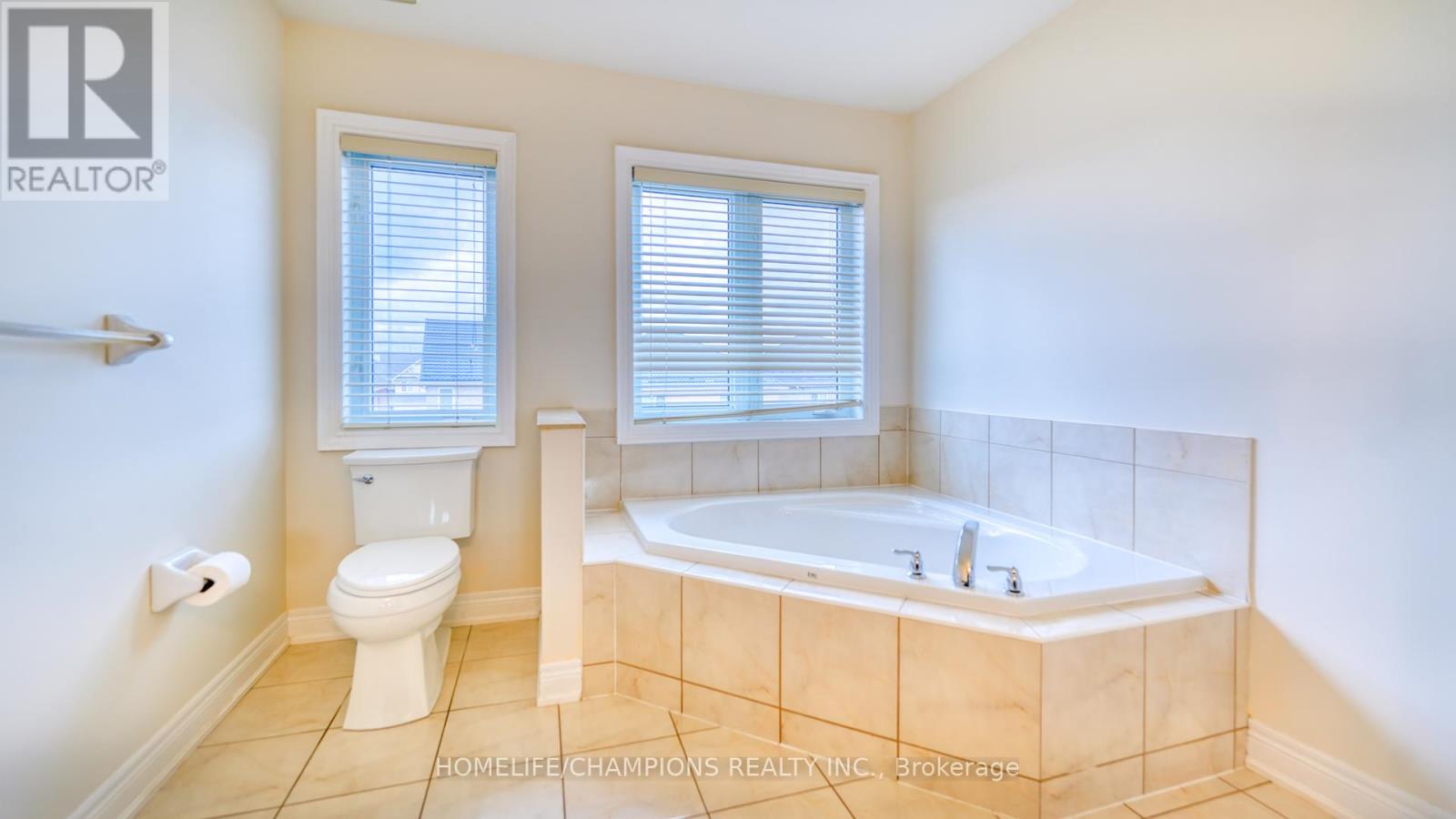 487 Briggs Court, Mississauga, Ontario  L5W 0C6 - Photo 23 - W12433515
