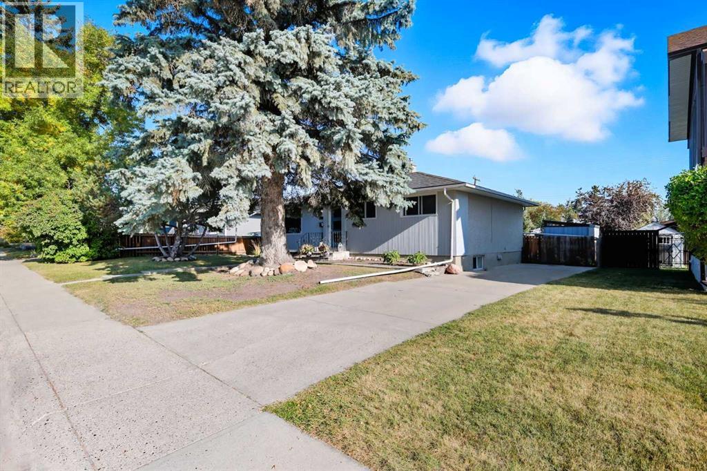 4720 Worcester Drive Sw, Calgary, Alberta  T3C 3L6 - Photo 4 - A2258769