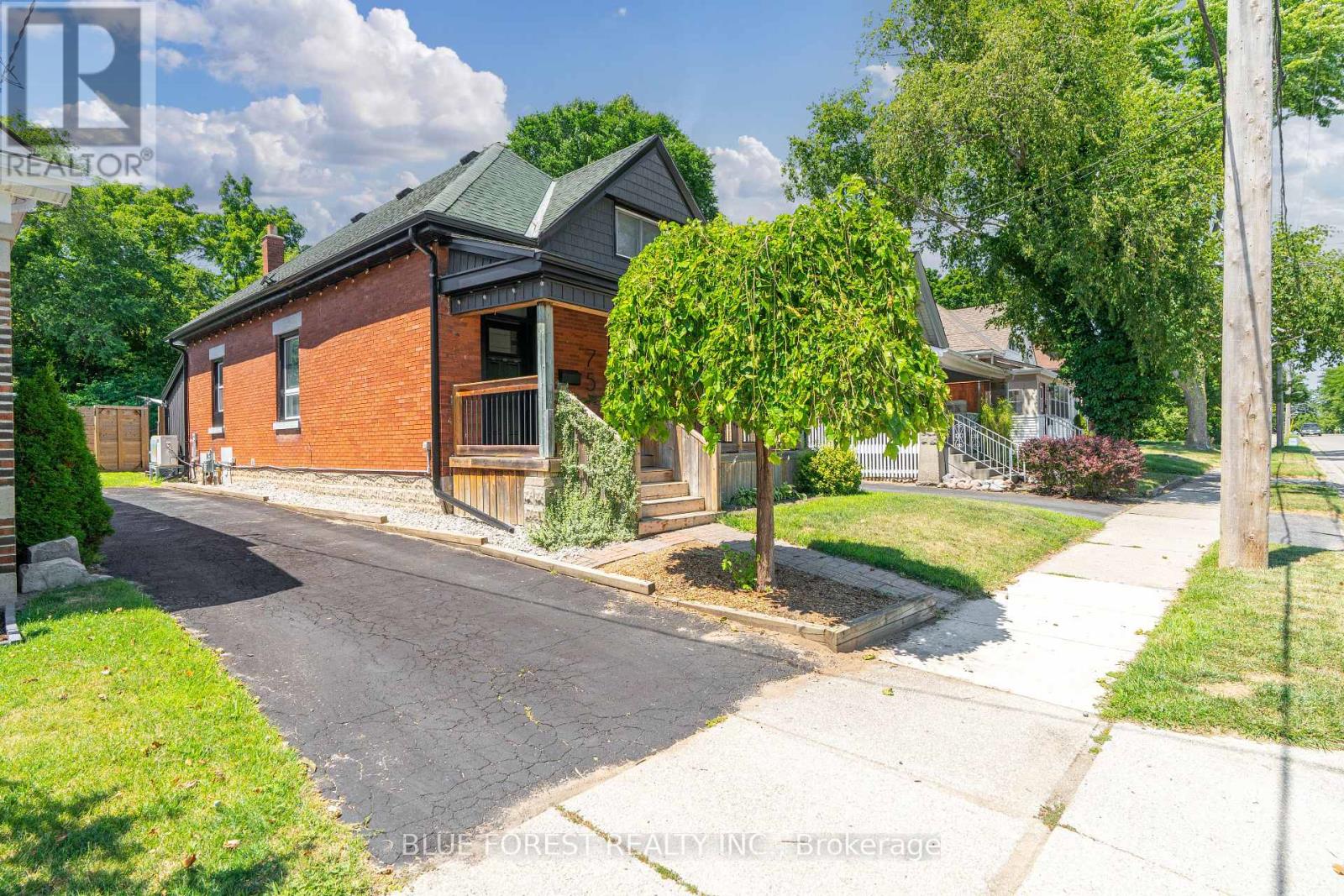 75 Elm Street, London East, Ontario  N5Z 2K4 - Photo 3 - X12435859