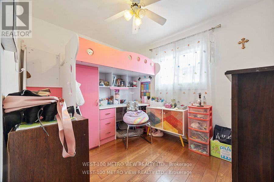 3948 Midhurst Lane, Mississauga, Ontario  L4Z 1C7 - Photo 12 - W12435836