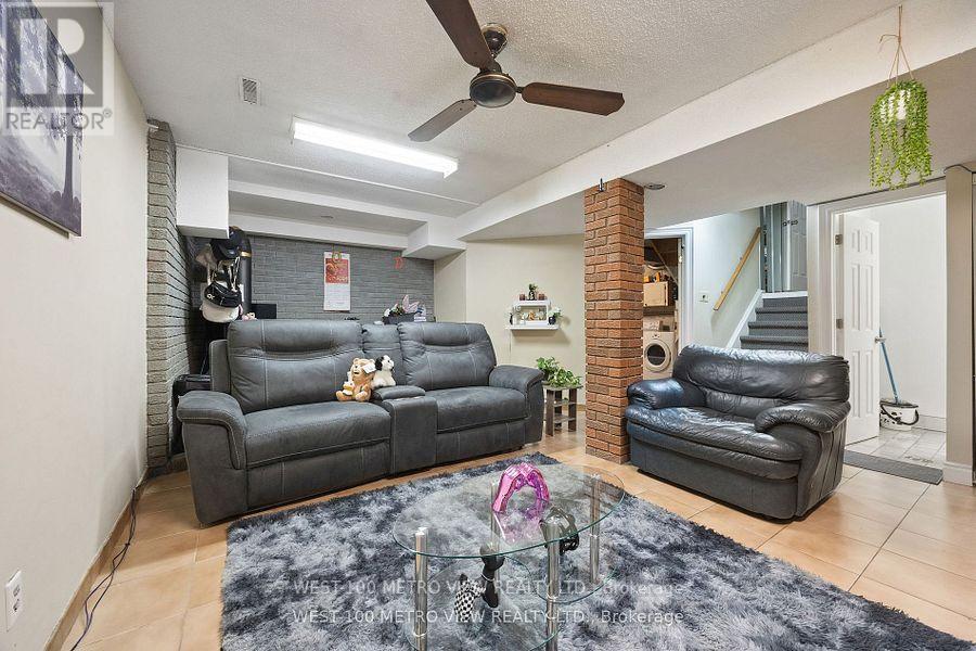 3948 Midhurst Lane, Mississauga, Ontario  L4Z 1C7 - Photo 18 - W12435836