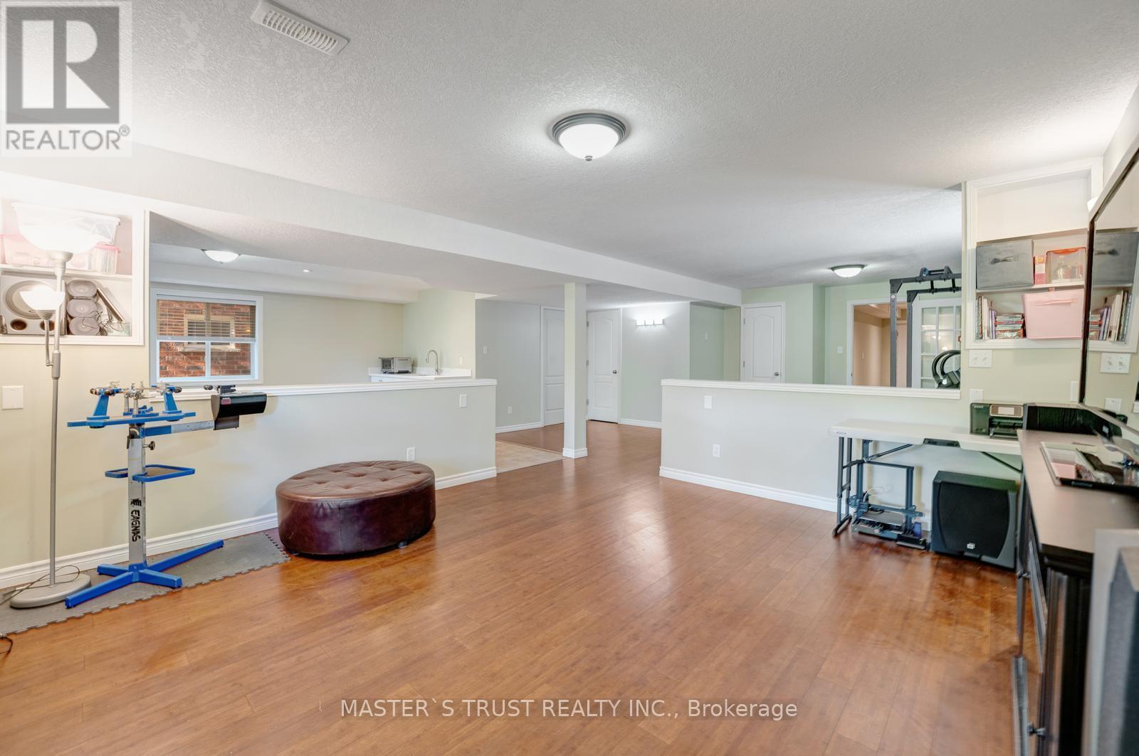5 Howden Crescent, Guelph, Ontario  N1L 1T2 - Photo 39 - X12432801