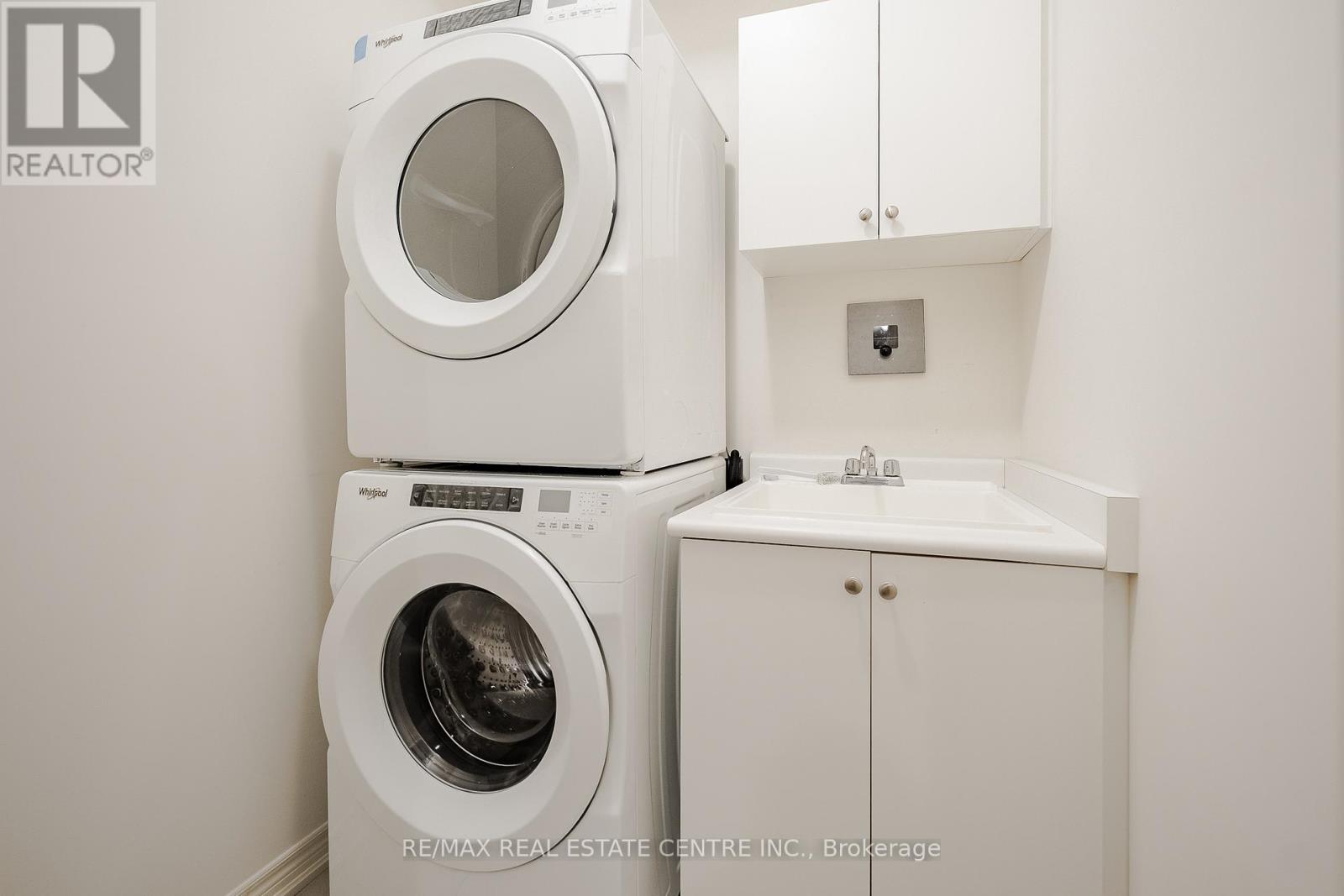 21 Gledhill Crescent, Cambridge, Ontario  N1T 0G4 - Photo 11 - X12435838
