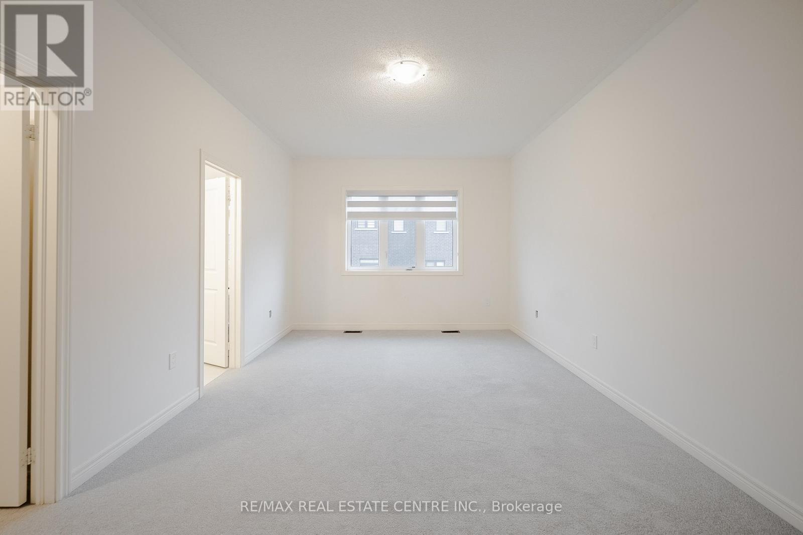 21 Gledhill Crescent, Cambridge, Ontario  N1T 0G4 - Photo 9 - X12435838