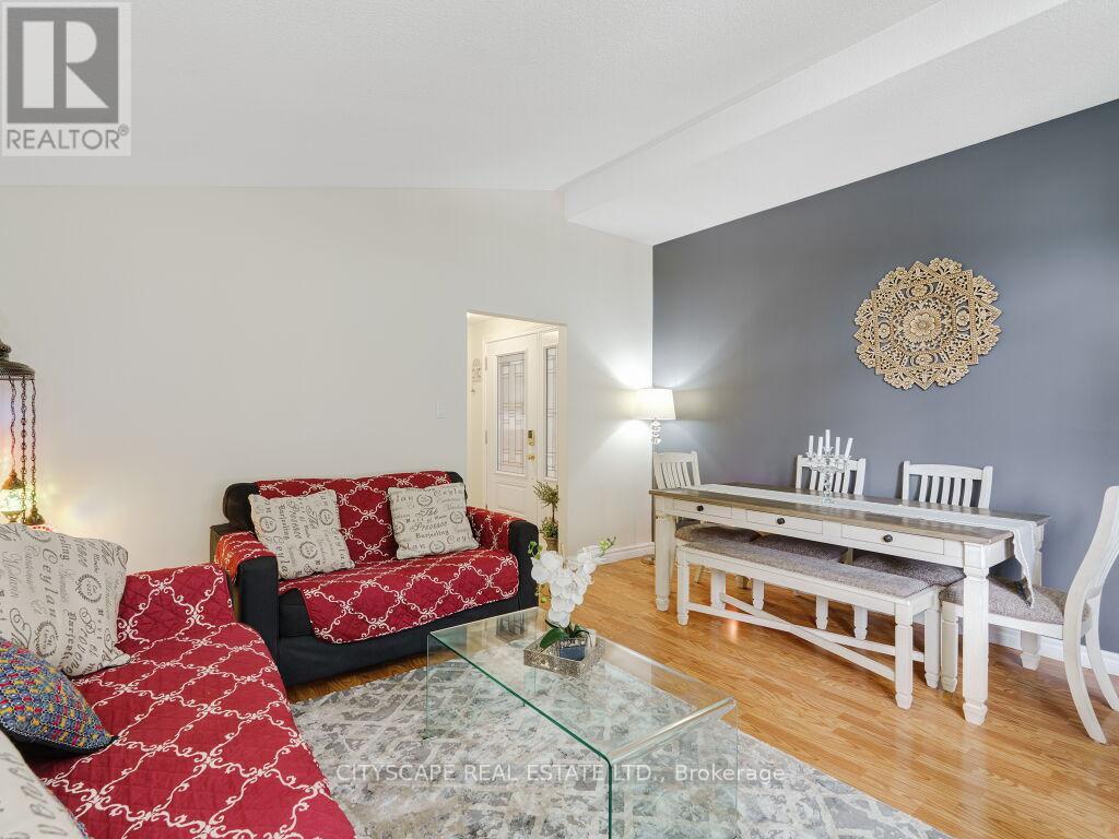221 Kribs Street, Cambridge, Ontario  N3C 3A4 - Photo 10 - X12435841