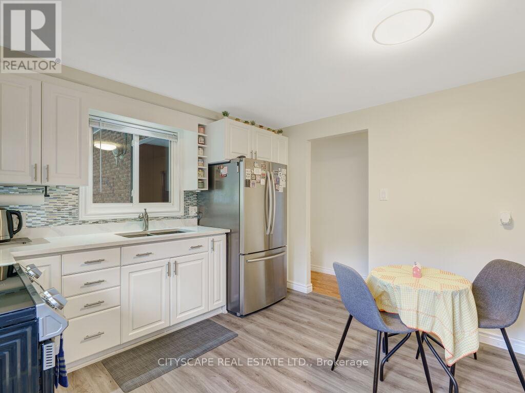 221 Kribs Street, Cambridge, Ontario  N3C 3A4 - Photo 15 - X12435841
