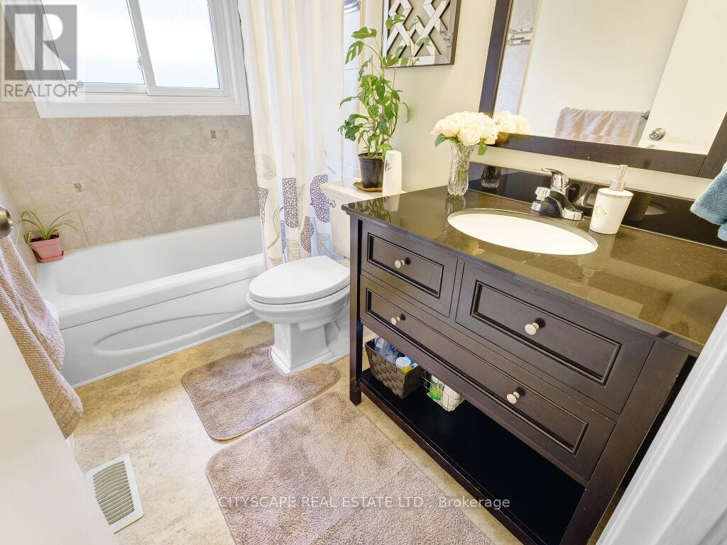 221 Kribs Street, Cambridge, Ontario  N3C 3A4 - Photo 25 - X12435841