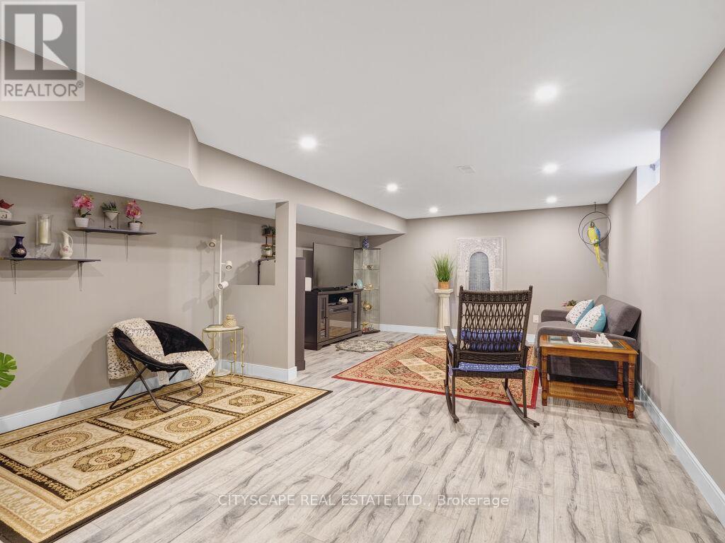 221 Kribs Street, Cambridge, Ontario  N3C 3A4 - Photo 27 - X12435841