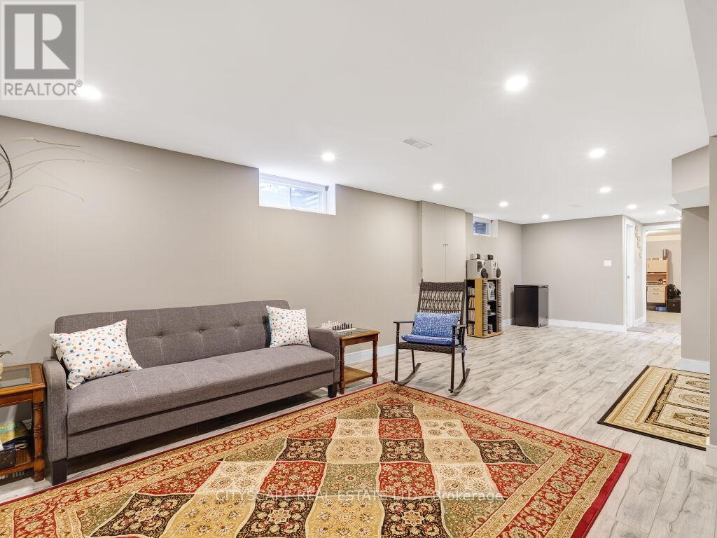 221 Kribs Street, Cambridge, Ontario  N3C 3A4 - Photo 30 - X12435841