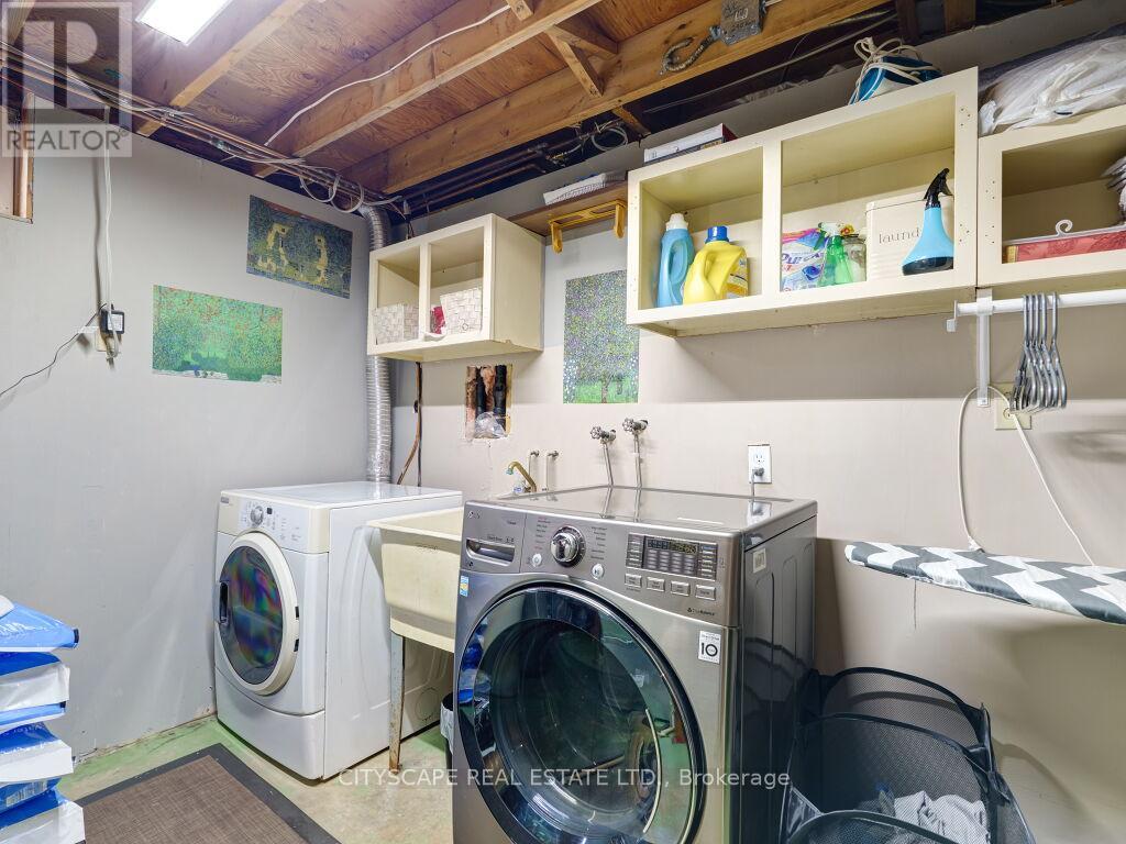 221 Kribs Street, Cambridge, Ontario  N3C 3A4 - Photo 32 - X12435841