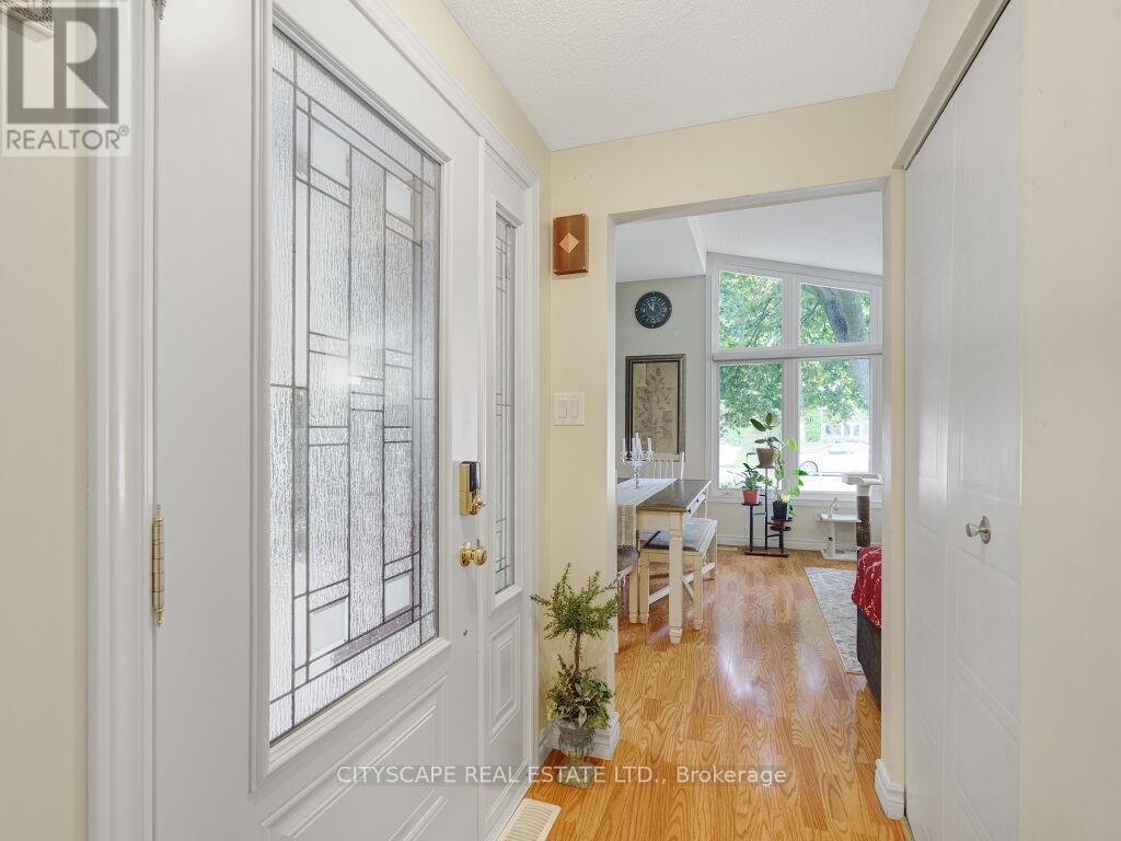 221 Kribs Street, Cambridge, Ontario  N3C 3A4 - Photo 7 - X12435841