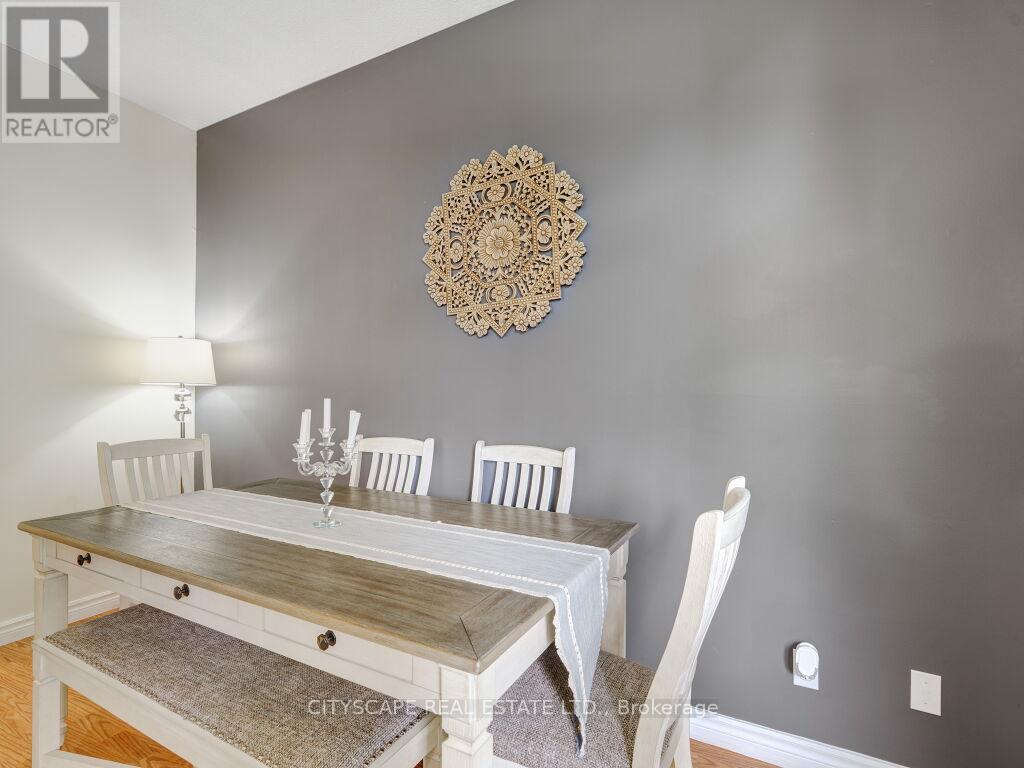 221 Kribs Street, Cambridge, Ontario  N3C 3A4 - Photo 9 - X12435841