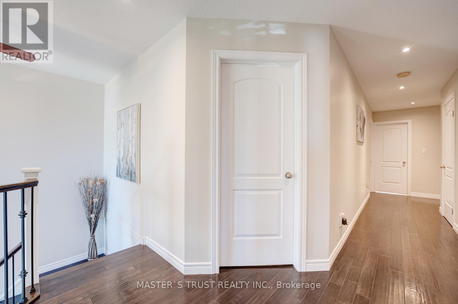 5 Howden Crescent, Guelph, Ontario  N1L 1T2 - Photo 32 - X12432801