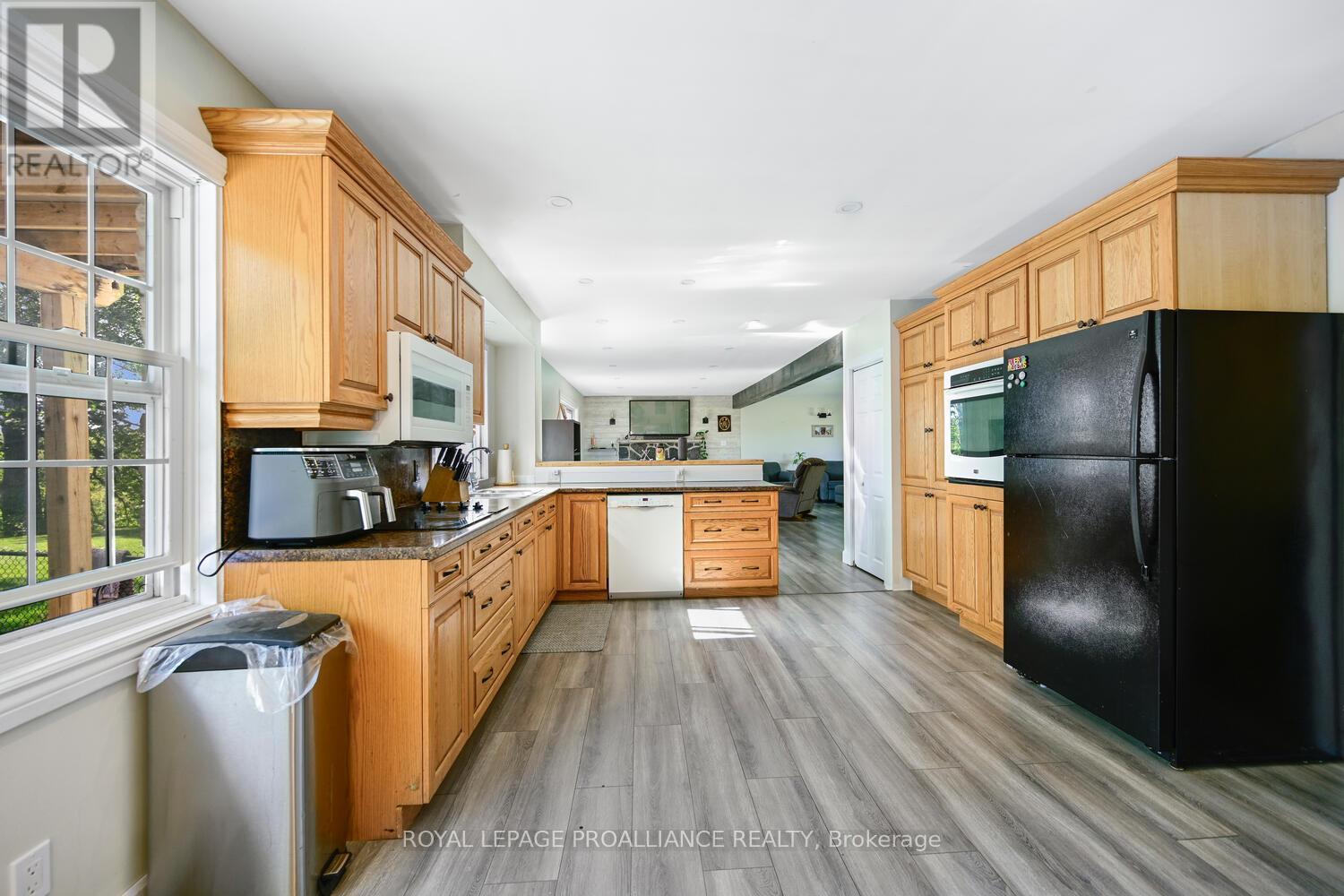 4 Connell Place, Prescott, Ontario  K0E 1T0 - Photo 11 - X12435858